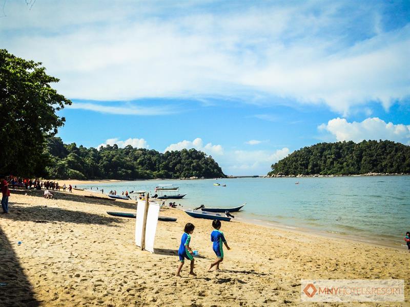 Mny Hotel & Resort Kampung Teluk Nipah Esterno foto