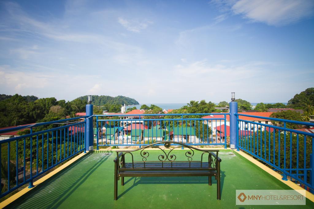 Mny Hotel & Resort Kampung Teluk Nipah Esterno foto